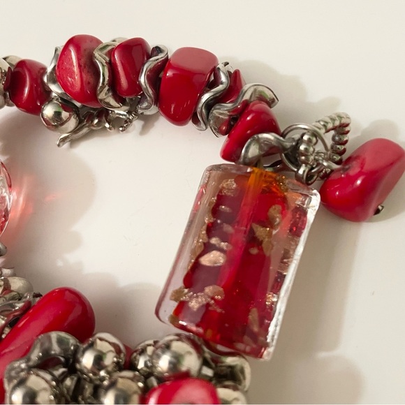 Red Beaded Stretch Bracelet Silver Tone Charms - Picture 14 of 14